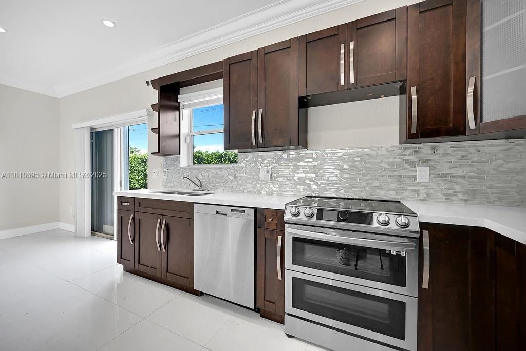Real estate property located at 1968 186th St, Miami-dade, Fleetwood Gardens Sec 1, Miami Gardens, FL