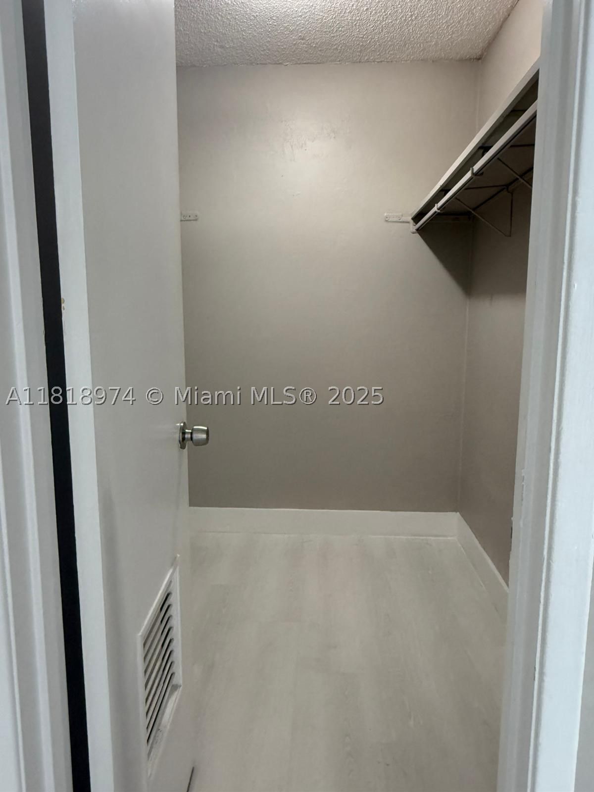 Real estate property located at 870 87th Ave #310, Miami-dade, Pinebark Condo No 3, Miami, FL