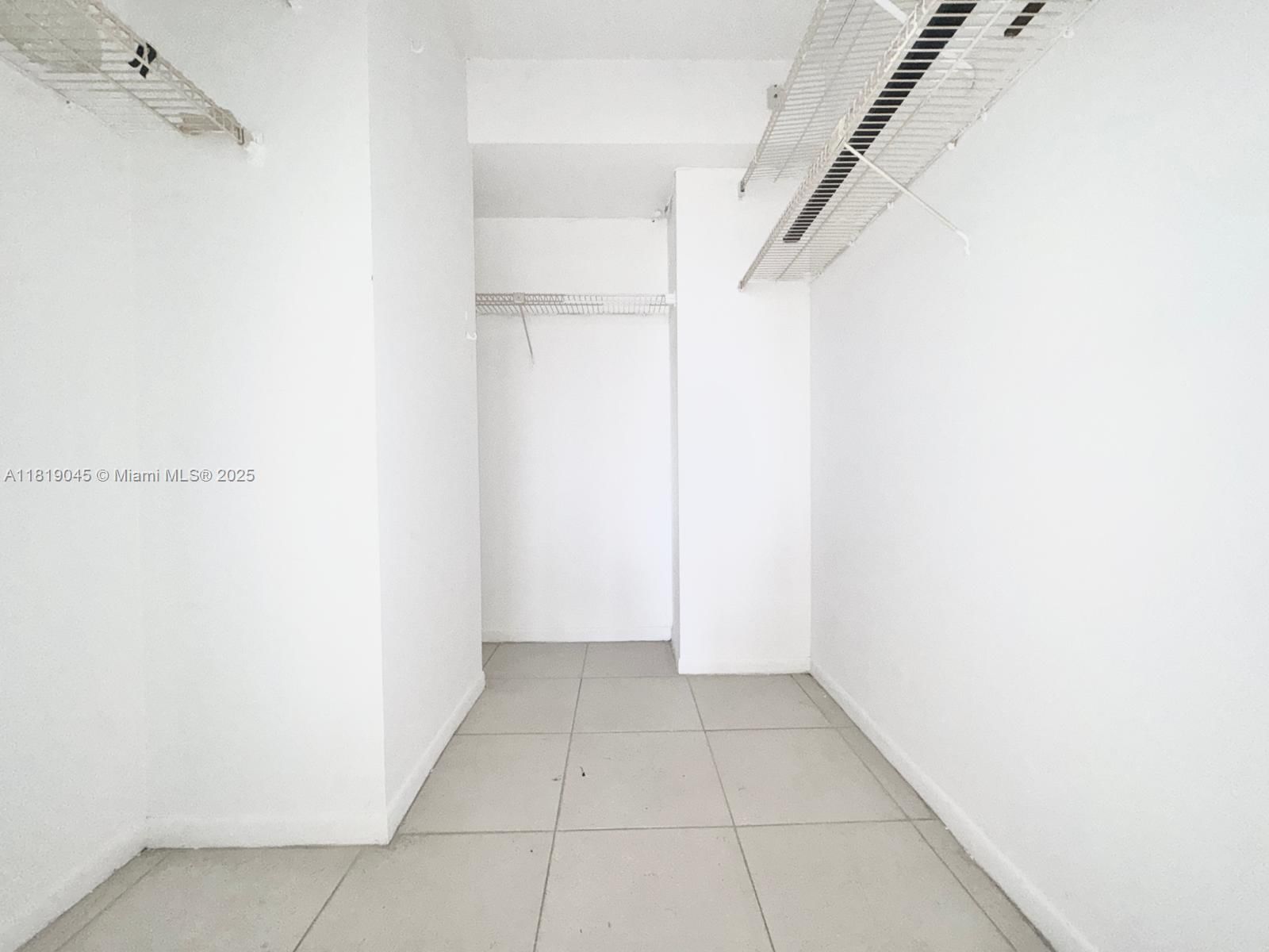 Real estate property located at 600 Three Islands Blvd #620, Broward, Olympus Condo Phase, Hallandale Beach, FL
