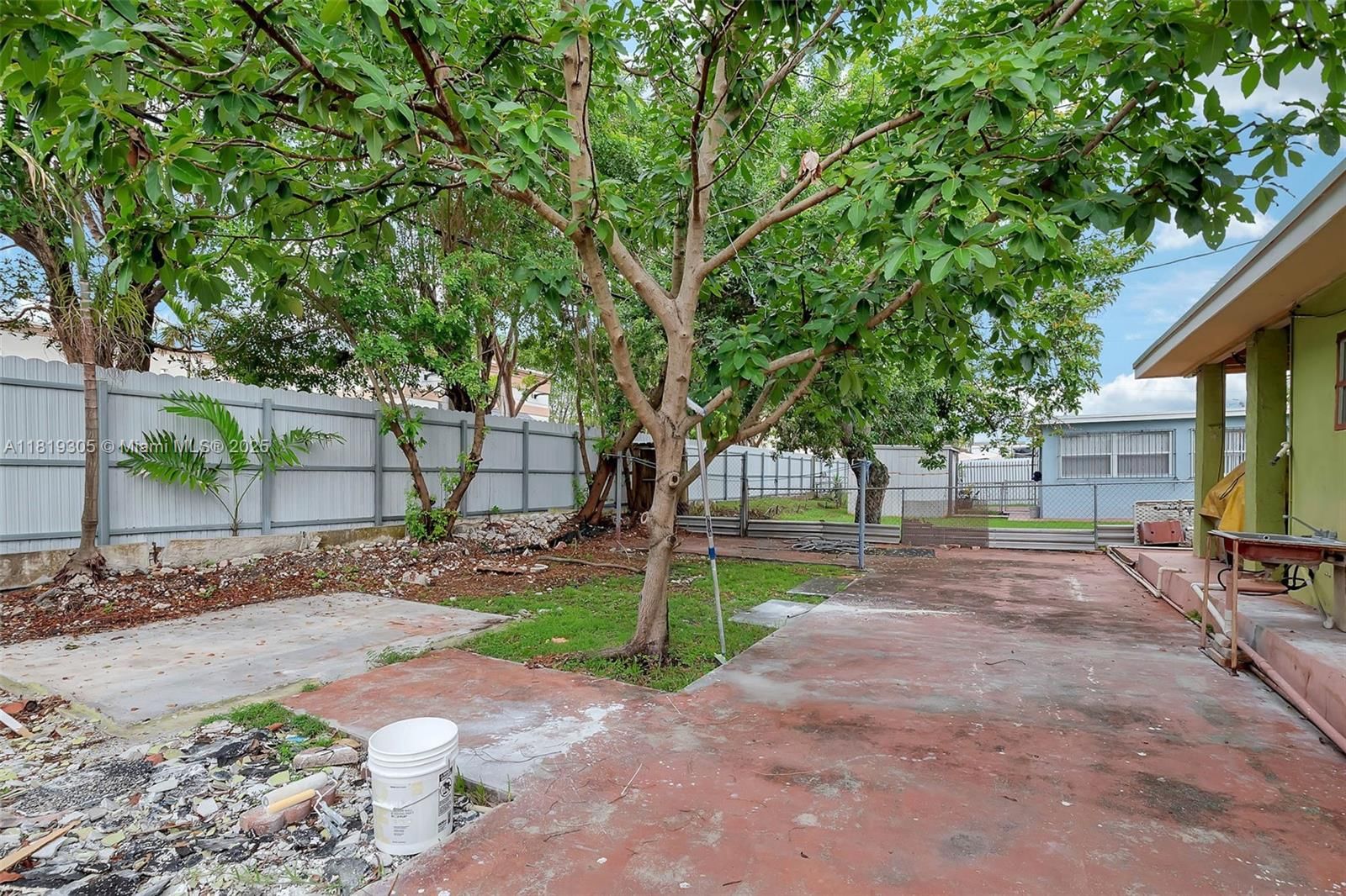 Real estate property located at 1150 69th Pl, Miami-dade, Lake View Park Sec 1, Hialeah, FL
