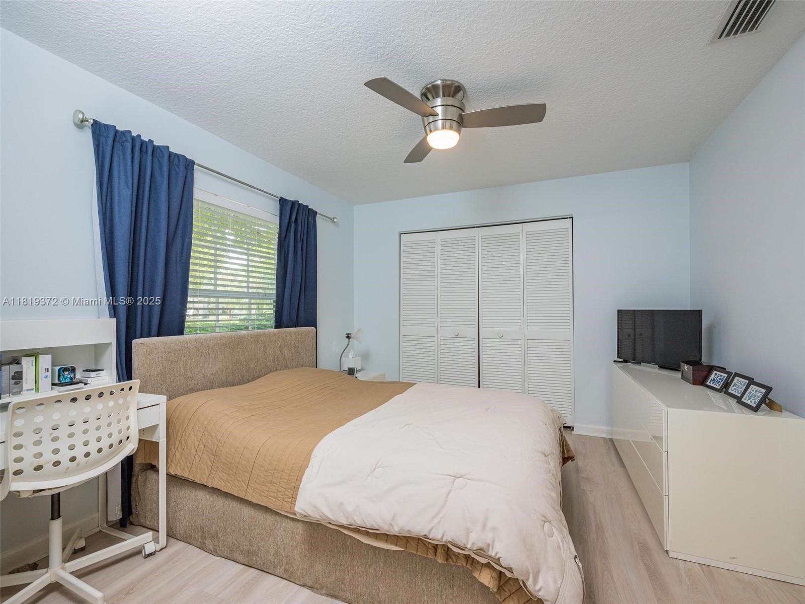 Real estate property located at 643 Lake Blvd, Broward, The Lakes, Weston, FL