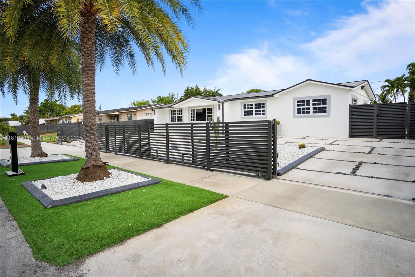 Real estate property located at 1445 195th St, Miami-dade, Norwood Hgts 2nd Addn, Miami Gardens, FL