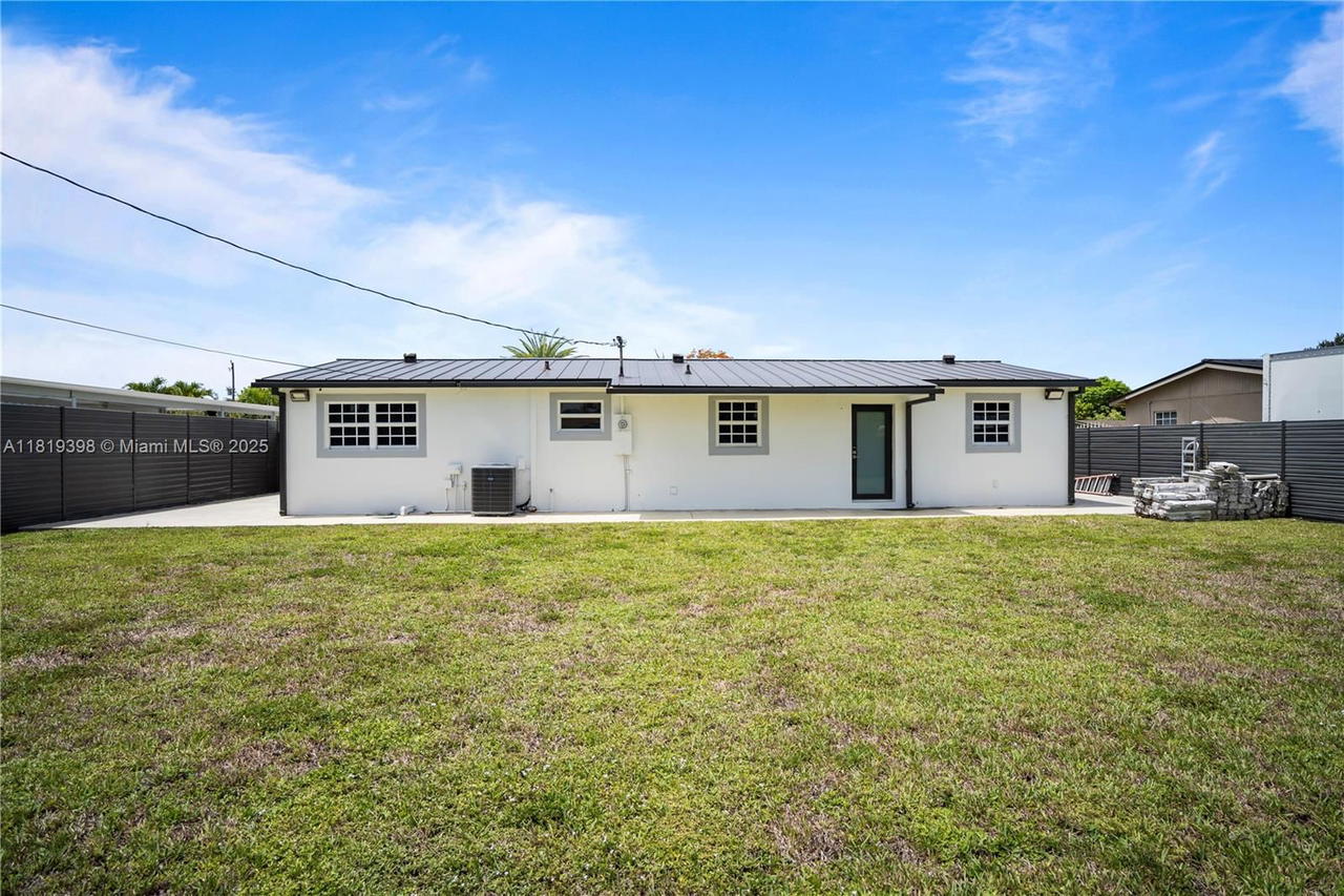 Real estate property located at 1445 195th St, Miami-dade, Norwood Hgts 2nd Addn, Miami Gardens, FL