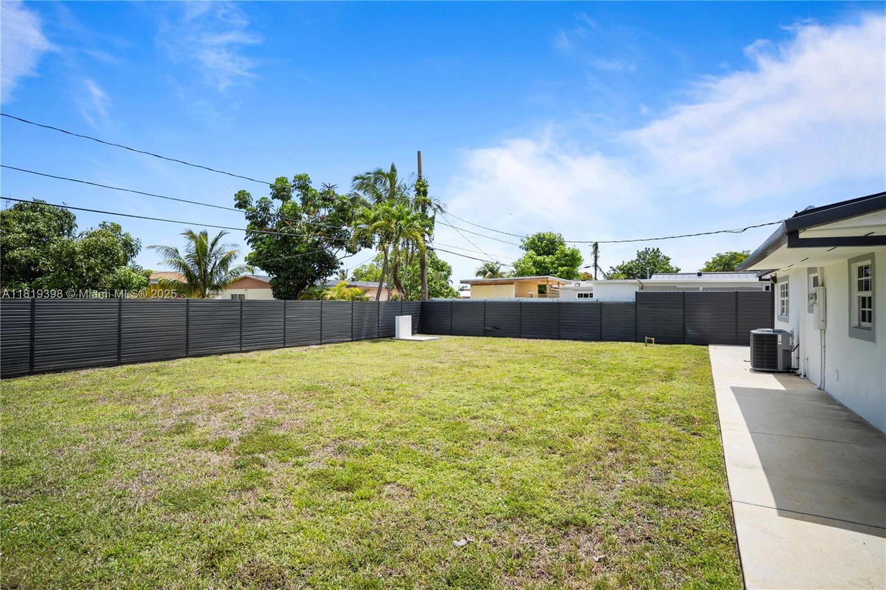 Real estate property located at 1445 195th St, Miami-dade, Norwood Hgts 2nd Addn, Miami Gardens, FL