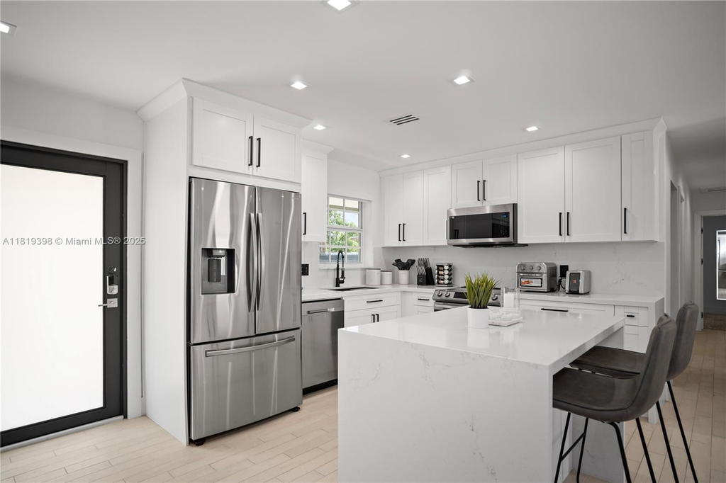 Real estate property located at 1445 195th St, Miami-dade, Norwood Hgts 2nd Addn, Miami Gardens, FL