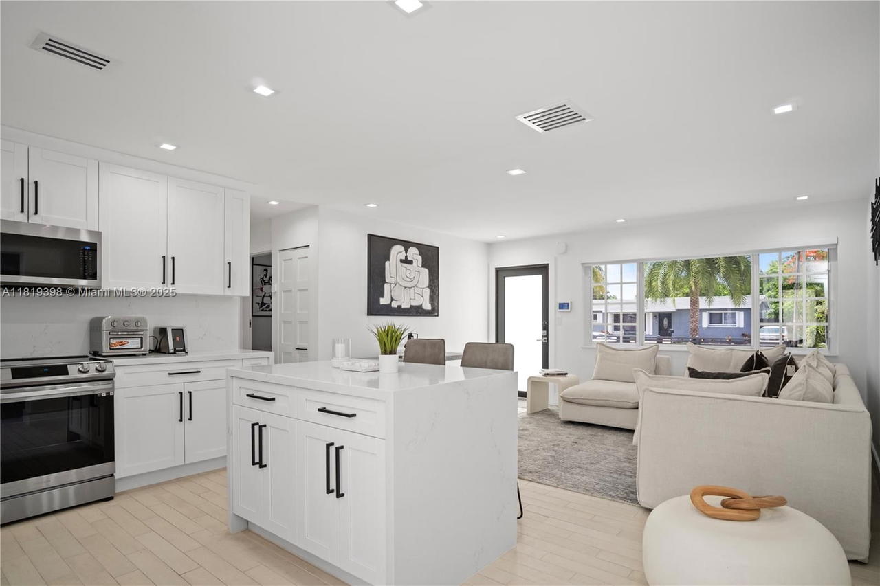 Real estate property located at 1445 195th St, Miami-dade, Norwood Hgts 2nd Addn, Miami Gardens, FL
