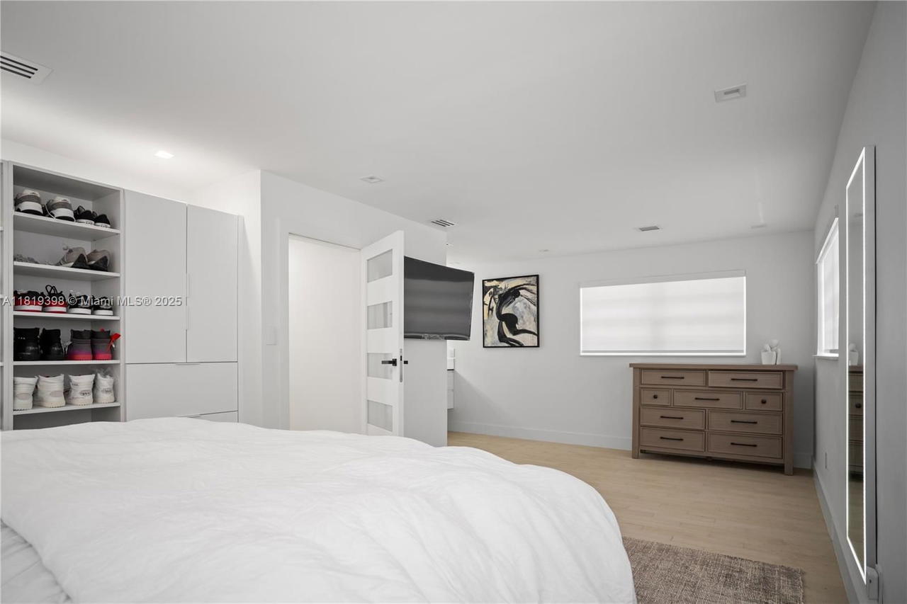 Real estate property located at 1445 195th St, Miami-dade, Norwood Hgts 2nd Addn, Miami Gardens, FL