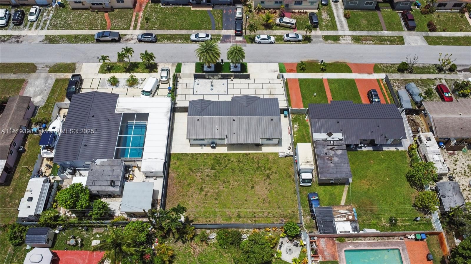 Real estate property located at 1445 195th St, Miami-dade, Norwood Hgts 2nd Addn, Miami Gardens, FL