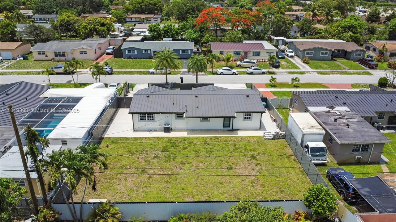 Real estate property located at 1445 195th St, Miami-dade, Norwood Hgts 2nd Addn, Miami Gardens, FL