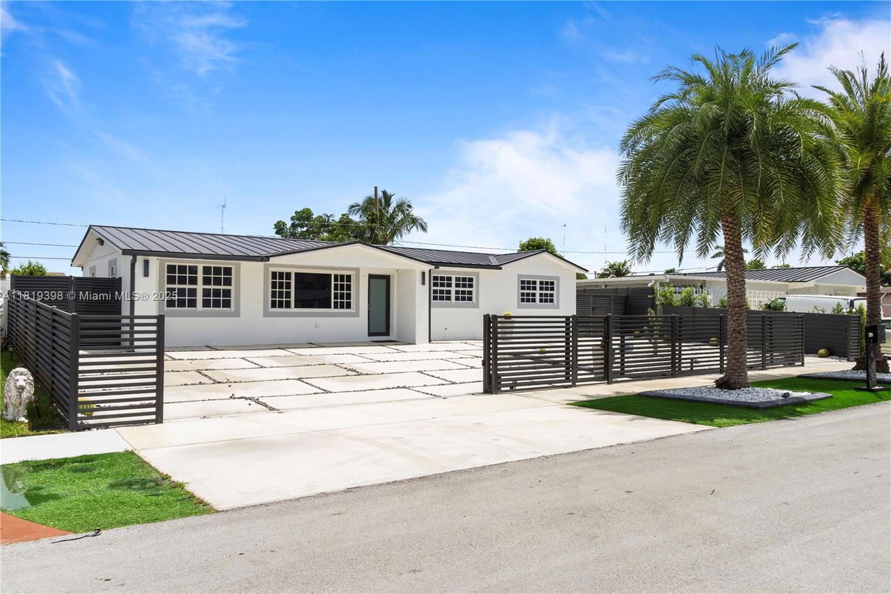 Real estate property located at 1445 195th St, Miami-dade, Norwood Hgts 2nd Addn, Miami Gardens, FL