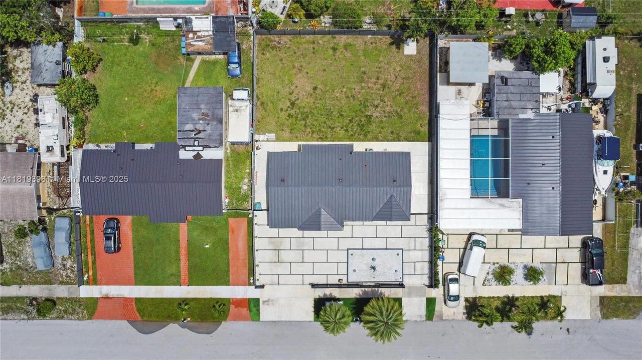 Real estate property located at 1445 195th St, Miami-dade, Norwood Hgts 2nd Addn, Miami Gardens, FL