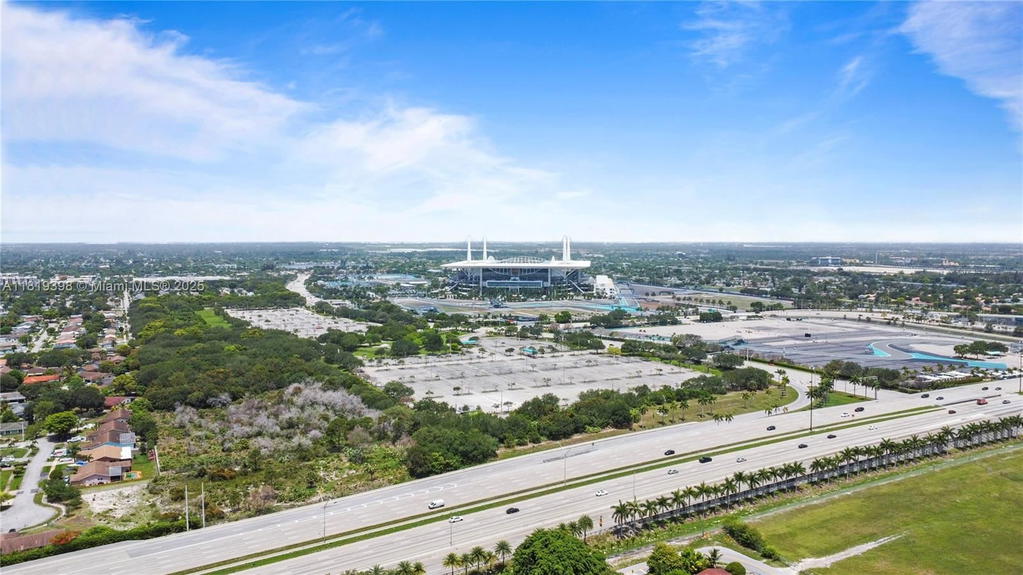 Real estate property located at 1445 195th St, Miami-dade, Norwood Hgts 2nd Addn, Miami Gardens, FL