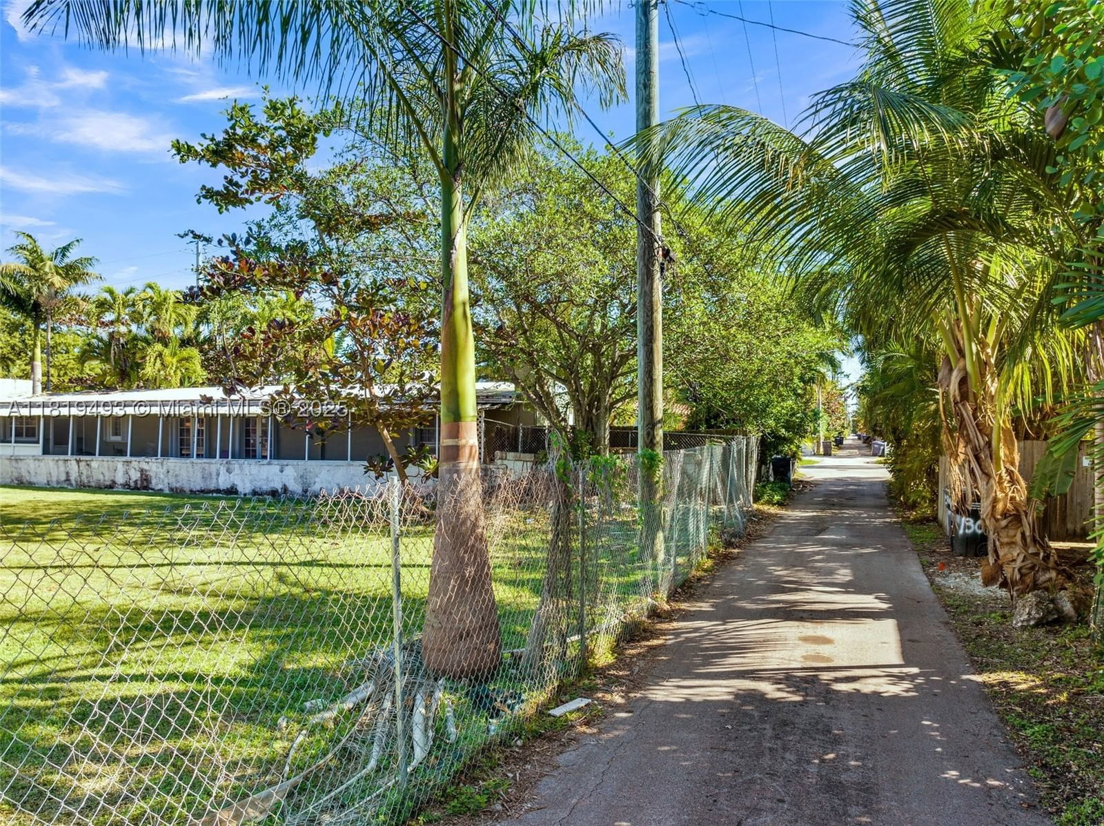 Real estate property located at 1310 Polk St, Broward, Hollywood Lakes Section, Hollywood, FL