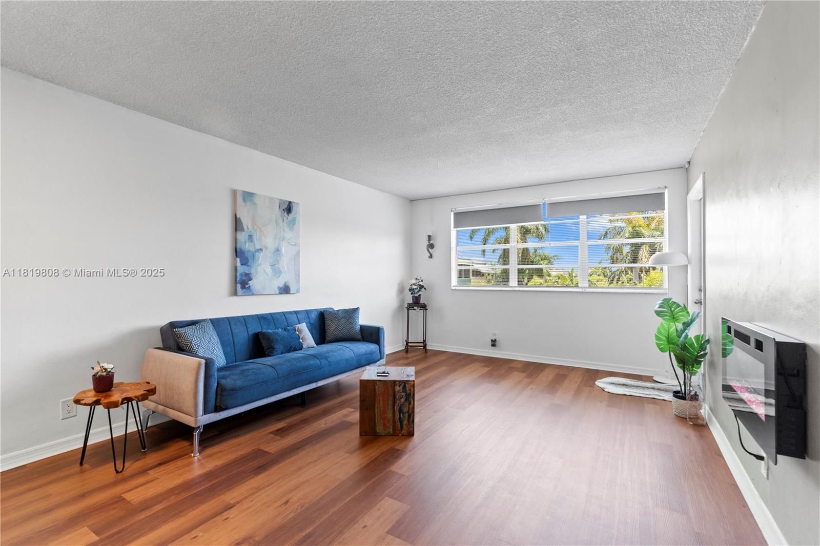 Real estate property located at 1333 Hallandale Beach Blvd #421, Broward, April Song Condo, Hallandale Beach, FL