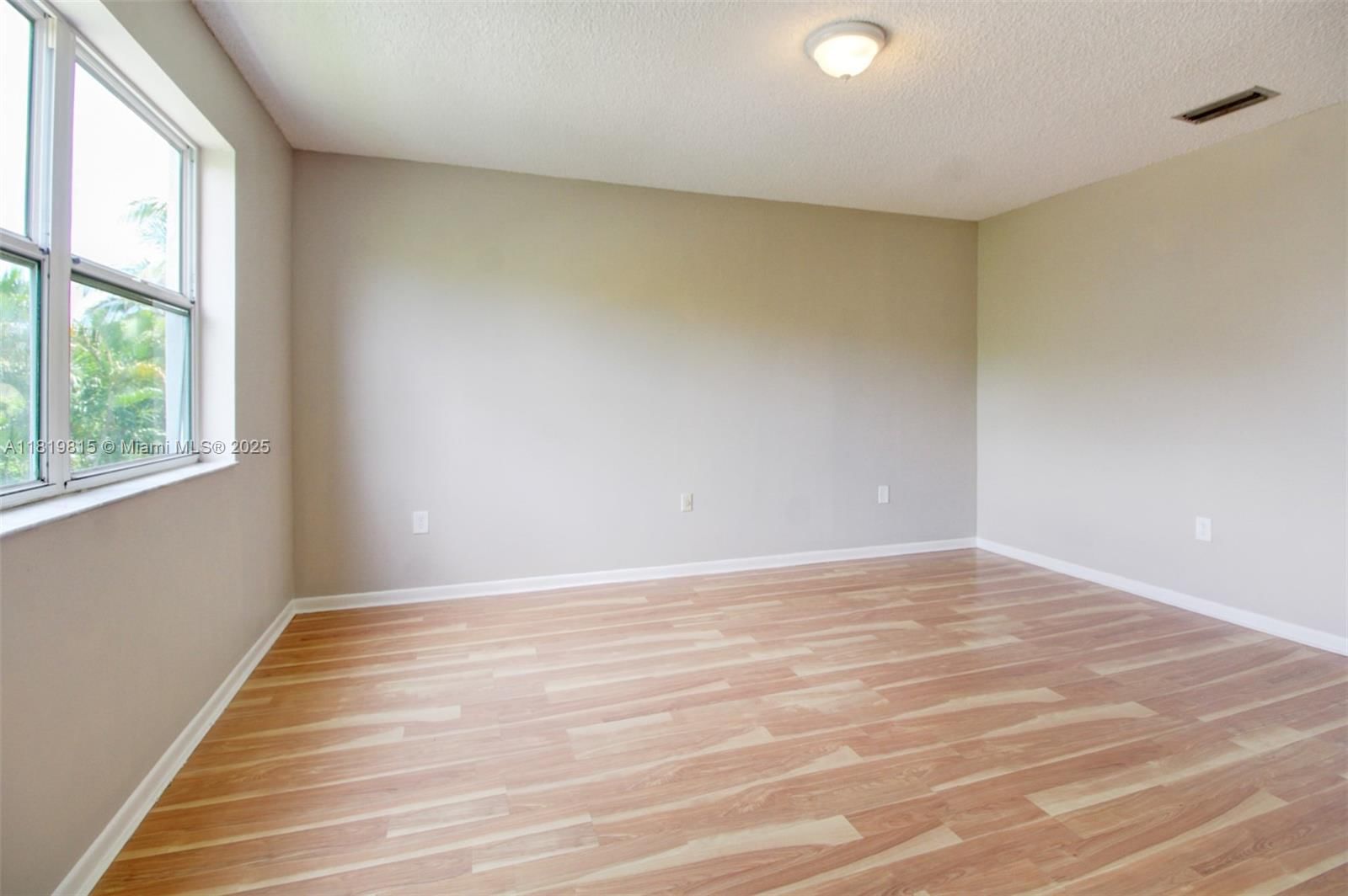 Real estate property located at 9741 12th St, Broward, Lakeside South, Pembroke Pines, FL