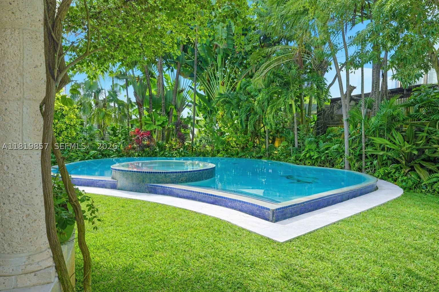 Real estate property located at 2050 Alton Rd, Miami-dade, Amd Plat Of Sunset Lake S, Miami Beach, FL