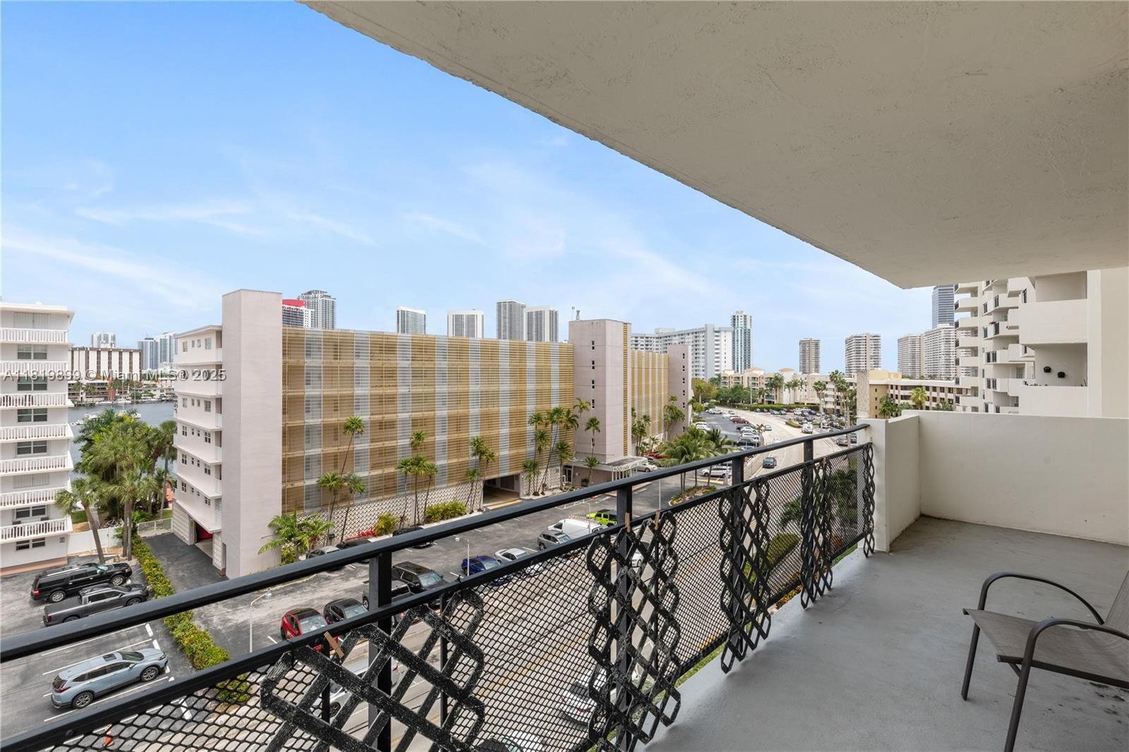 Real estate property located at 401 Golden Isles Dr #613, Broward, Ocean View Towers Condo, Hallandale Beach, FL