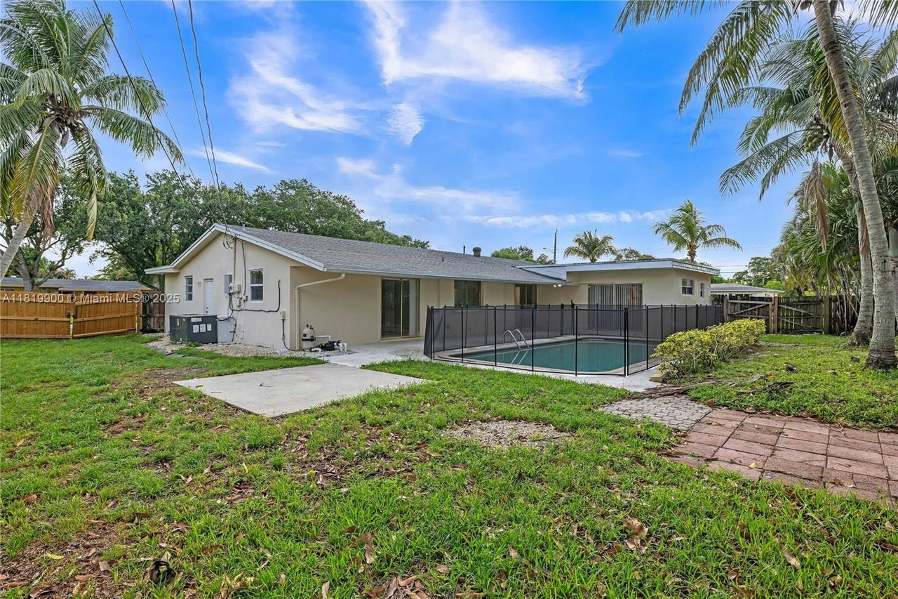 Real estate property located at 4818 8th St, Broward, Breezeswept Park Estates, Plantation, FL