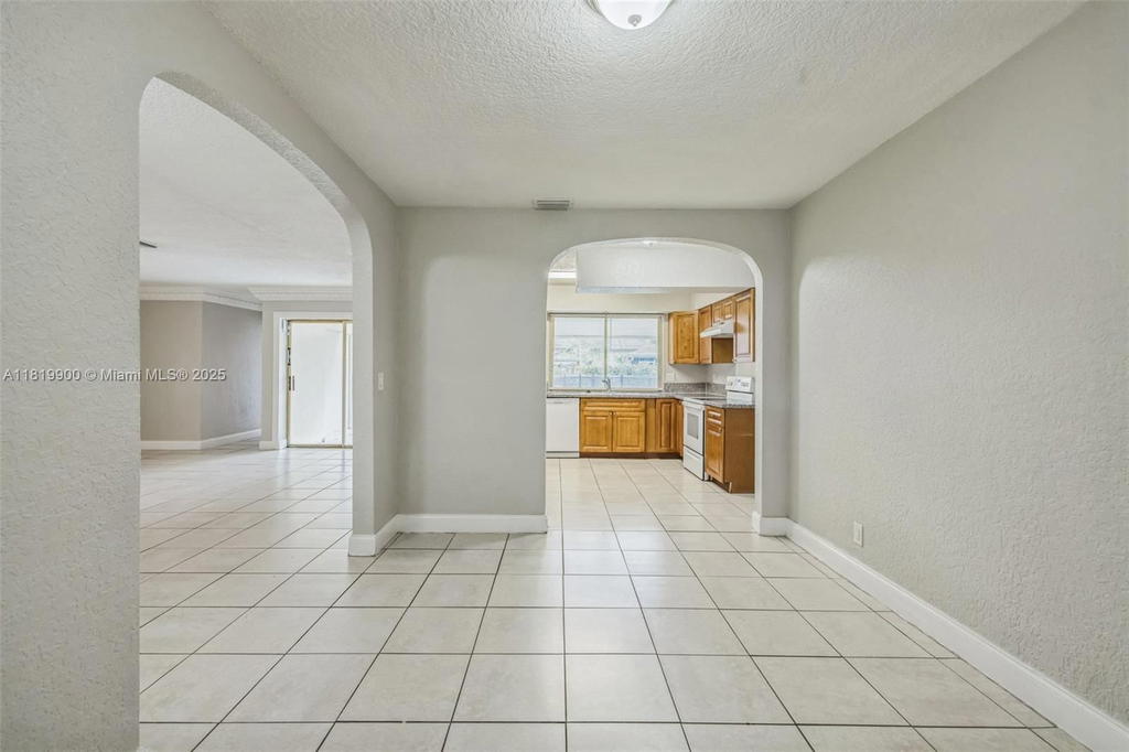 Real estate property located at 4818 8th St, Broward, Breezeswept Park Estates, Plantation, FL