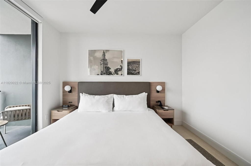 Real estate property located at 159 6th St #3407, Miami-dade, Gale Residences, Miami, FL