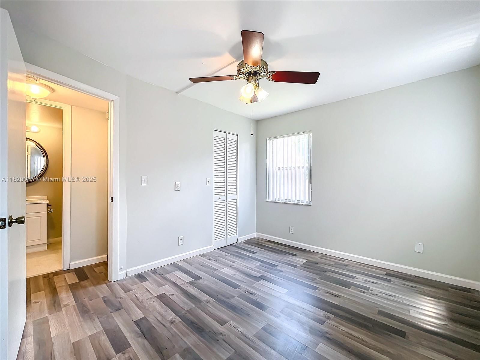 Real estate property located at 9850 Sunrise Lakes Blvd #212, Broward, Sunrise Lakes 154 Condo, Sunrise, FL