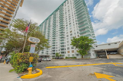 Real estate property located at 301 174th St #2317, Miami-dade, Winston Towers 500 Condo, Sunny Isles Beach, FL