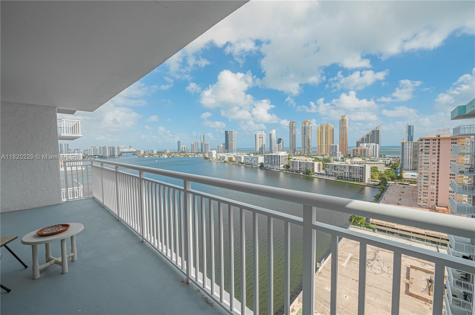 Real estate property located at 301 174th St #2317, Miami-dade, Winston Towers 500 Condo, Sunny Isles Beach, FL