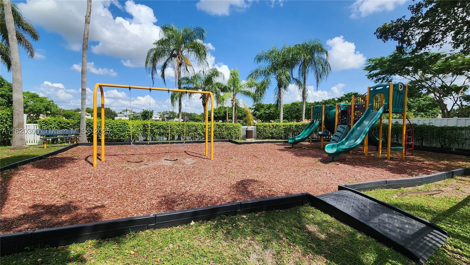 Real estate property located at 930 96th Ave, Broward, Jacaranda Parcel 215, Plantation, FL
