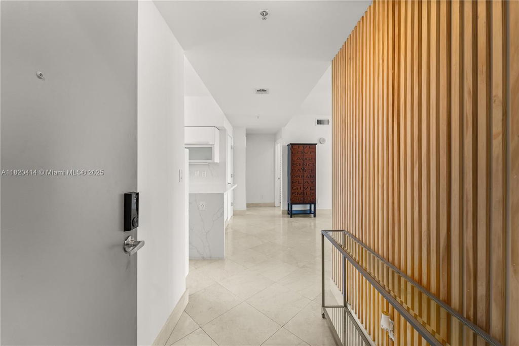 Real estate property located at 601 36th St #1504, Miami-dade, Blue Condo, Miami, FL
