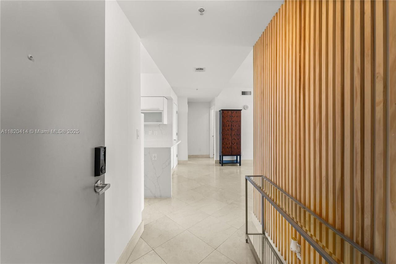 Real estate property located at 601 36th St #1504, Miami-dade, Blue Condo, Miami, FL