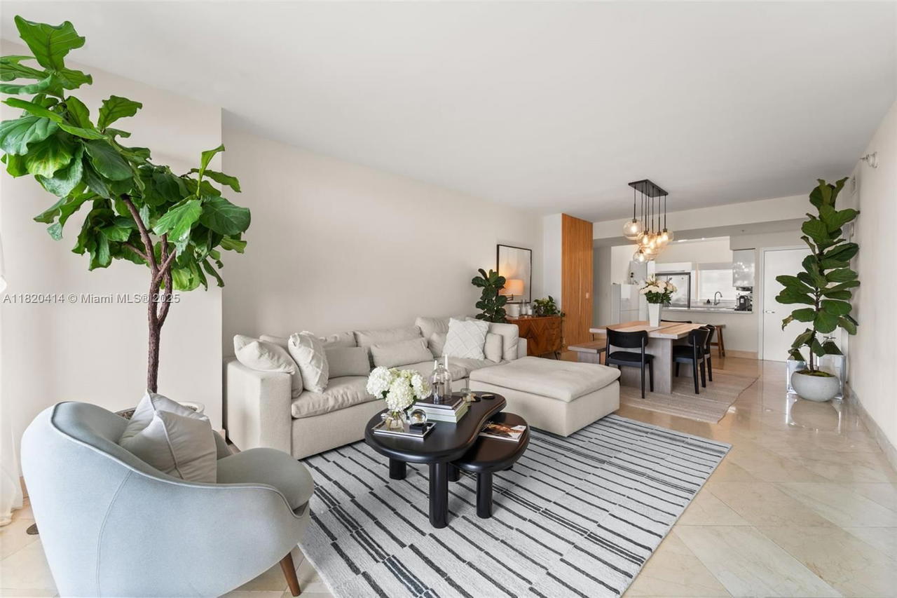 Real estate property located at 601 36th St #1504, Miami-dade, Blue Condo, Miami, FL