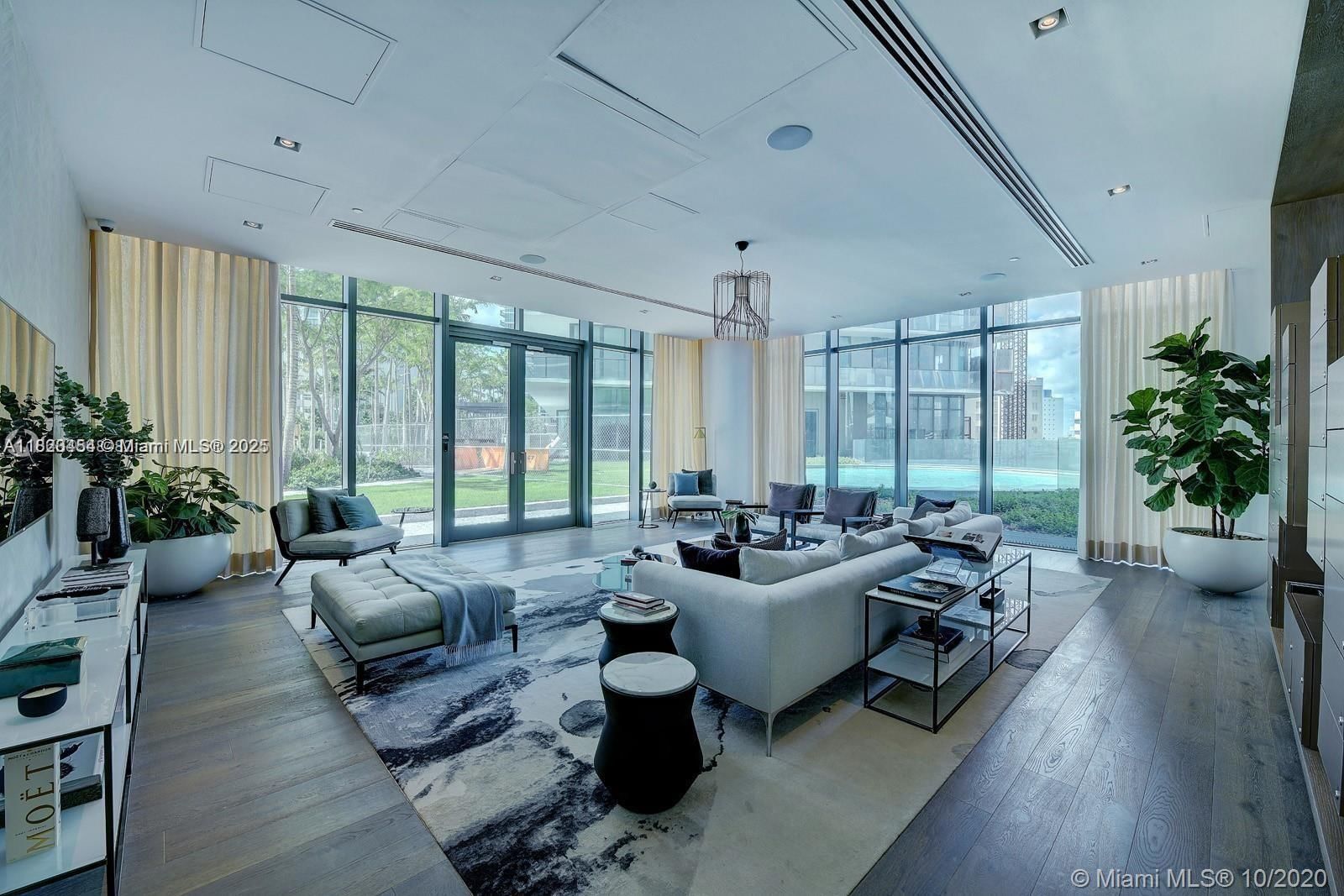 Real estate property located at 480 31st St #1002, Miami-dade, Gran Paraiso Condo, Miami, FL