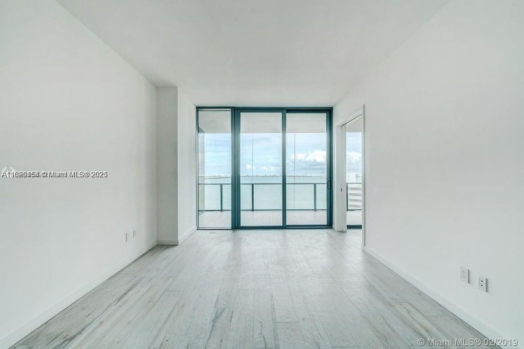 Real estate property located at 480 31st St #1002, Miami-dade, Gran Paraiso Condo, Miami, FL