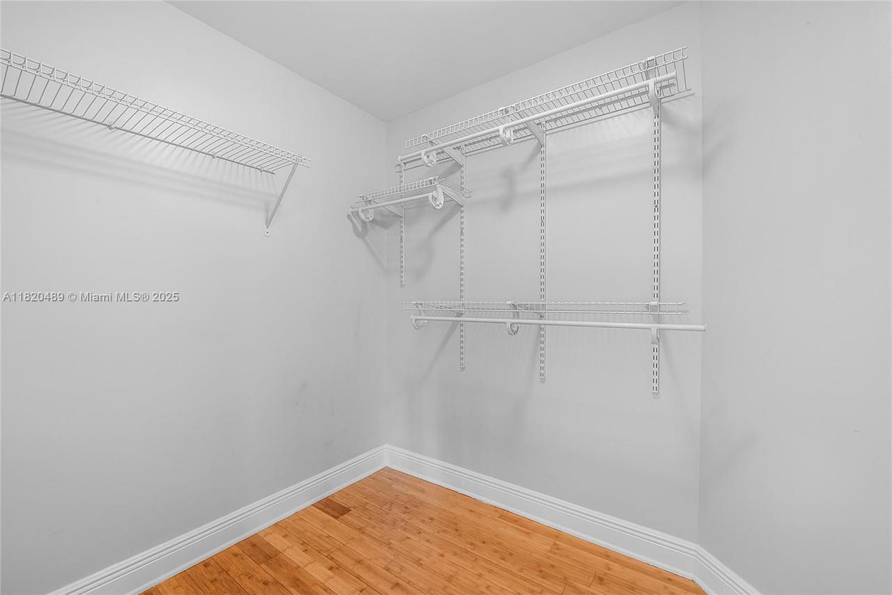 Real estate property located at 7280 89th St D501, Miami-dade, Downtown Dadeland Condo N, Miami, FL