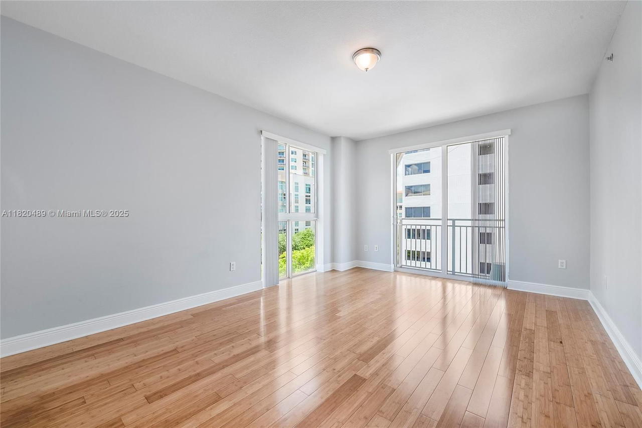 Real estate property located at 7280 89th St D501, Miami-dade, Downtown Dadeland Condo N, Miami, FL