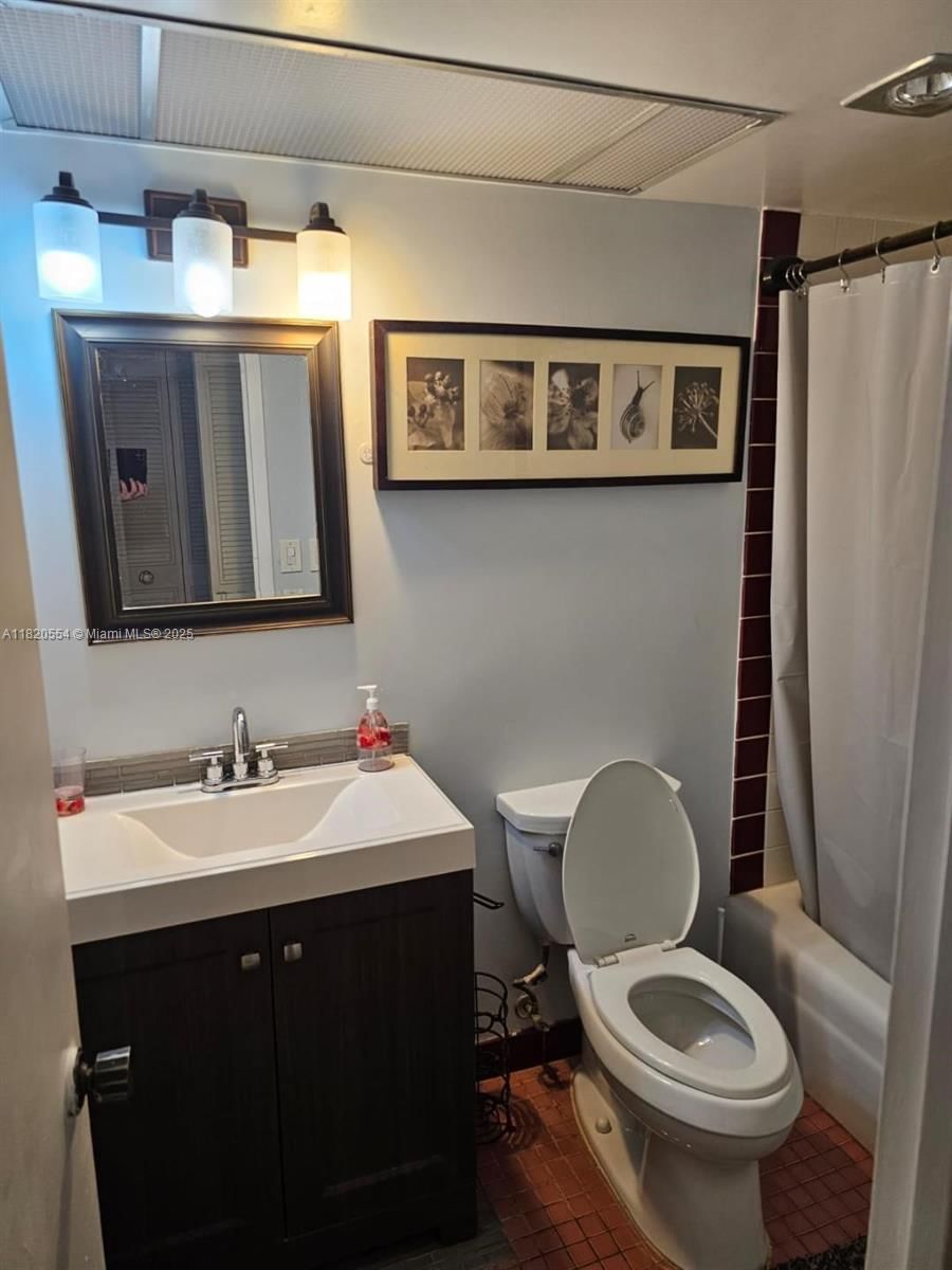 Real estate property located at 251 174th St #2111, Miami-dade, Winston Towers 200, Sunny Isles Beach, FL