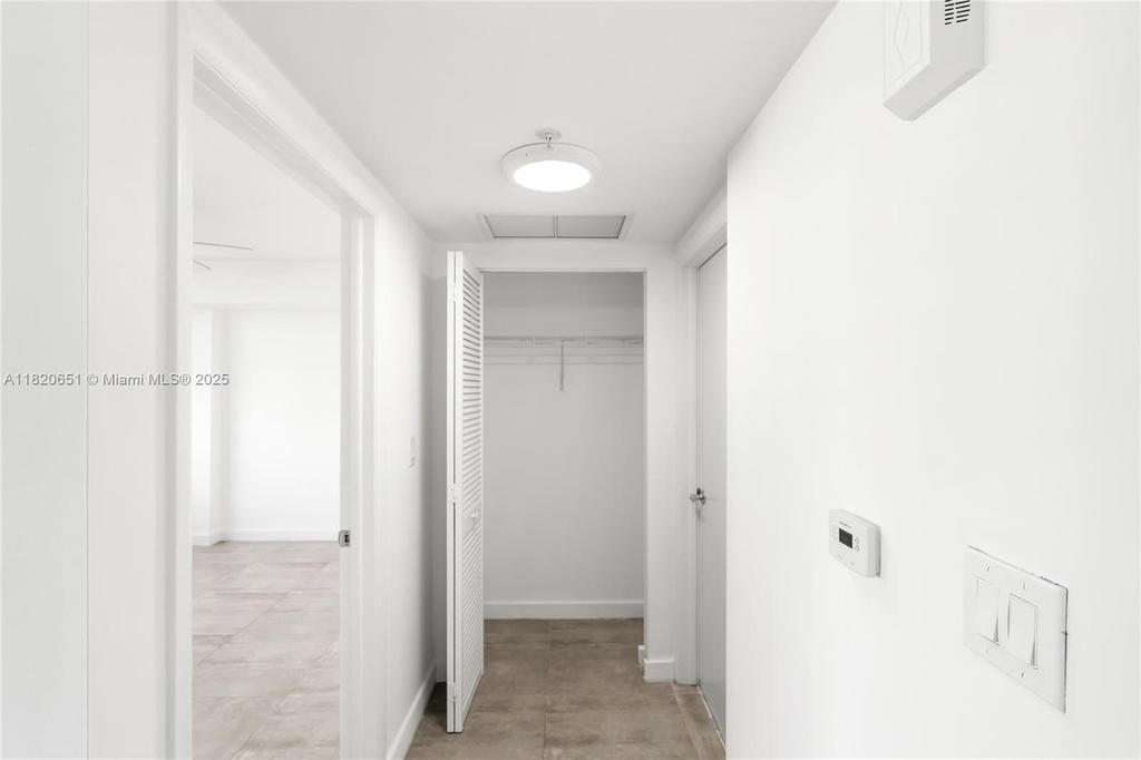 Real estate property located at 31 5th St #707, Miami-dade, Brickell On The River N T, Miami, FL