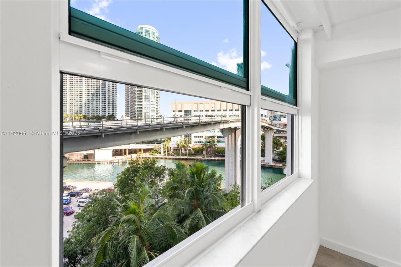 Real estate property located at 31 5th St #707, Miami-dade, Brickell On The River N T, Miami, FL
