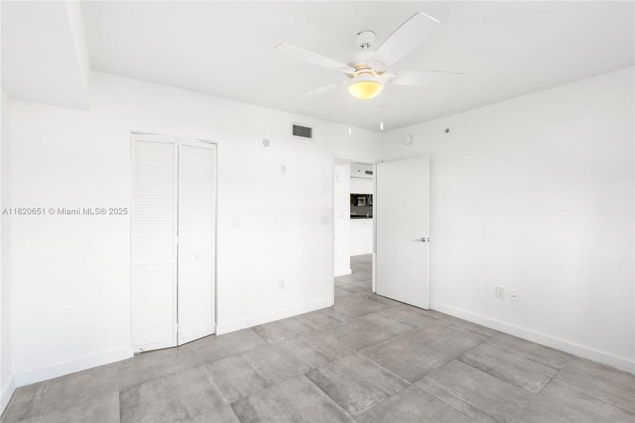 Real estate property located at 31 5th St #707, Miami-dade, Brickell On The River N T, Miami, FL