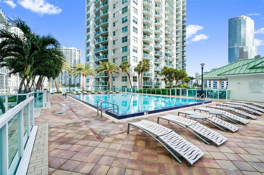 Real estate property located at 31 5th St #707, Miami-dade, Brickell On The River N T, Miami, FL