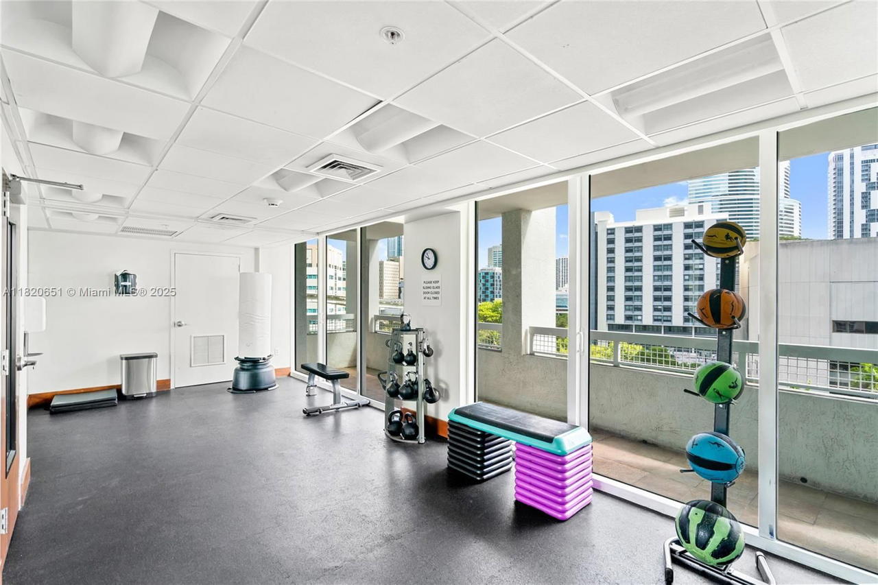 Real estate property located at 31 5th St #707, Miami-dade, Brickell On The River N T, Miami, FL