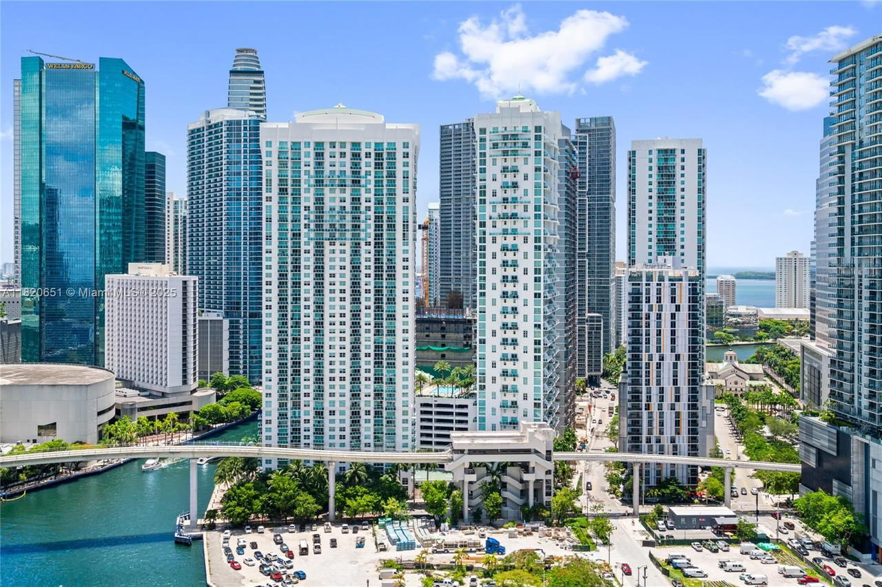Real estate property located at 31 5th St #707, Miami-dade, Brickell On The River N T, Miami, FL
