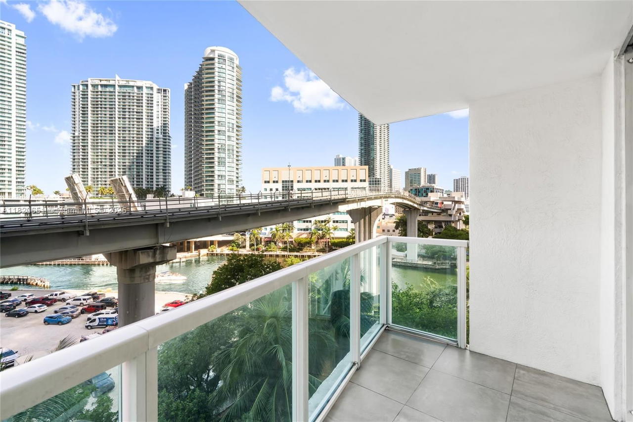 Real estate property located at 31 5th St #707, Miami-dade, Brickell On The River N T, Miami, FL