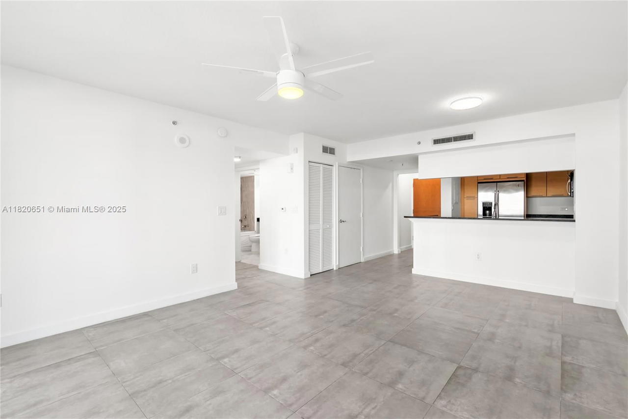 Real estate property located at 31 5th St #707, Miami-dade, Brickell On The River N T, Miami, FL