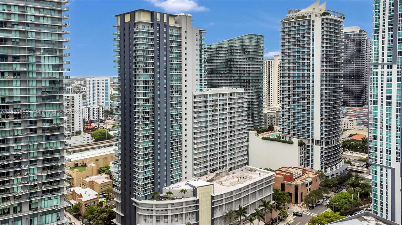 Real estate property located at 1250 Miami Ave #2210, Miami-dade, Vue At Brickell Condo, Miami, FL