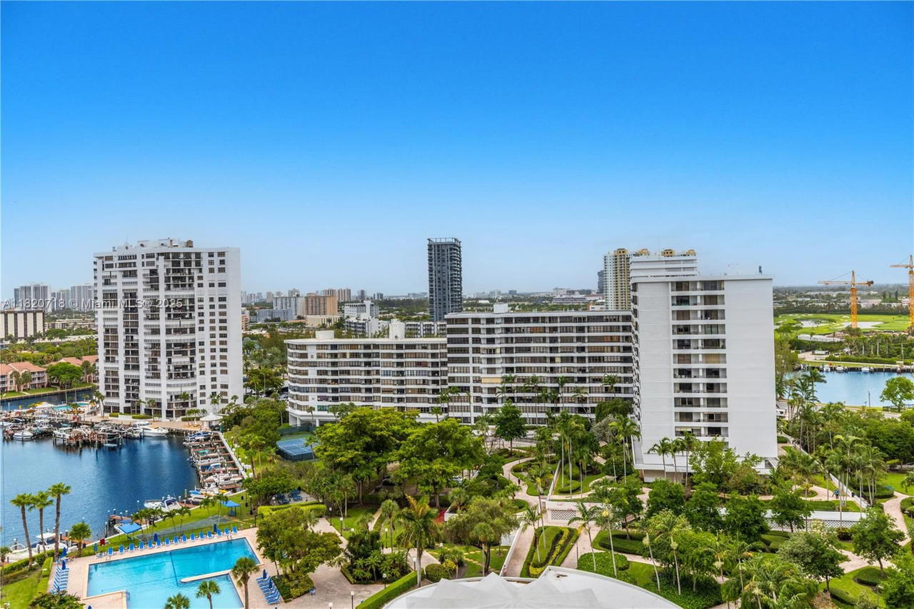 Real estate property located at 2500 PARKVIEW DRIVE #1717, Broward, Olympus Condo, Hallandale Beach, FL