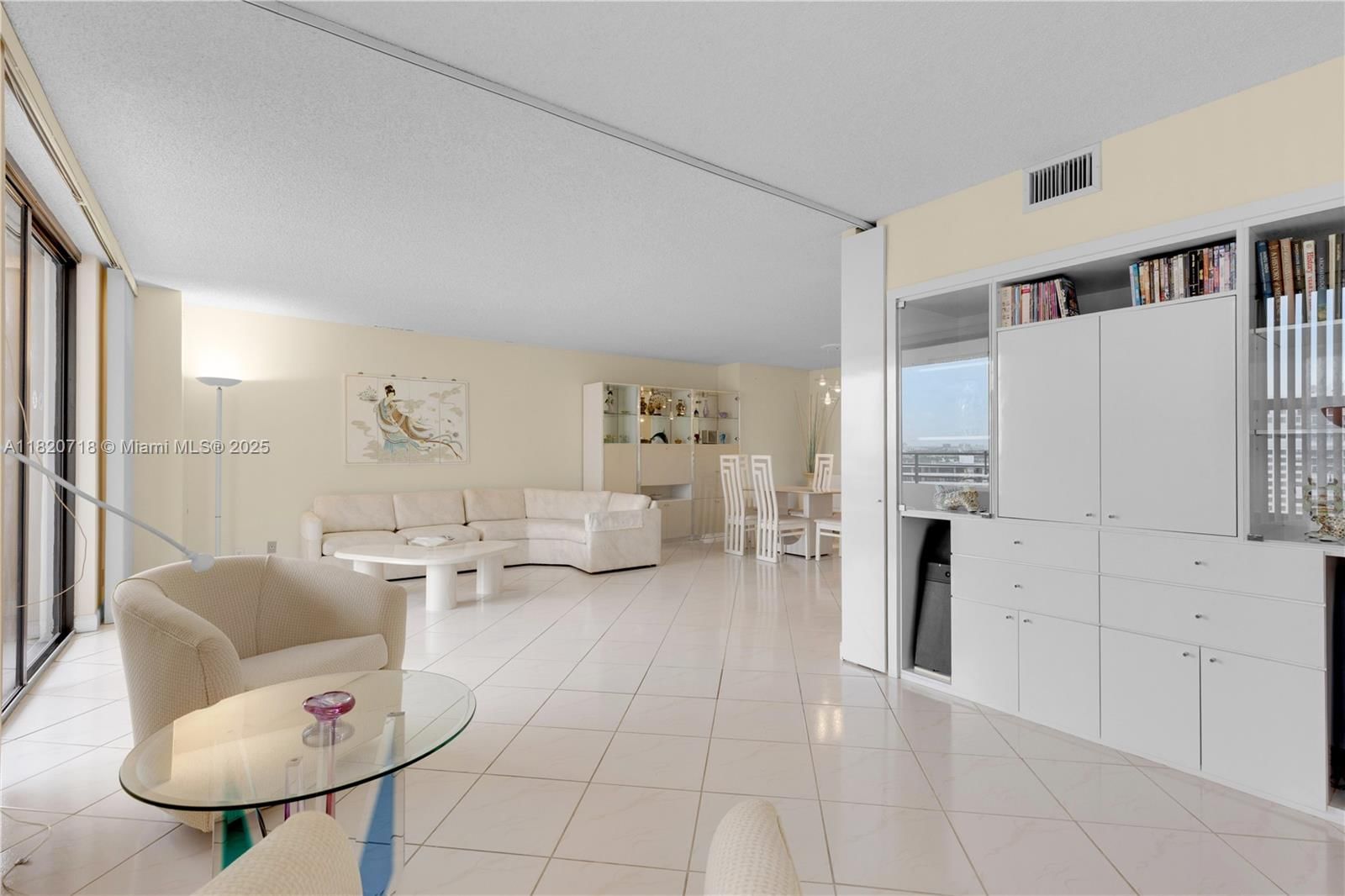 Real estate property located at 2500 PARKVIEW DRIVE #1717, Broward, Olympus Condo, Hallandale Beach, FL