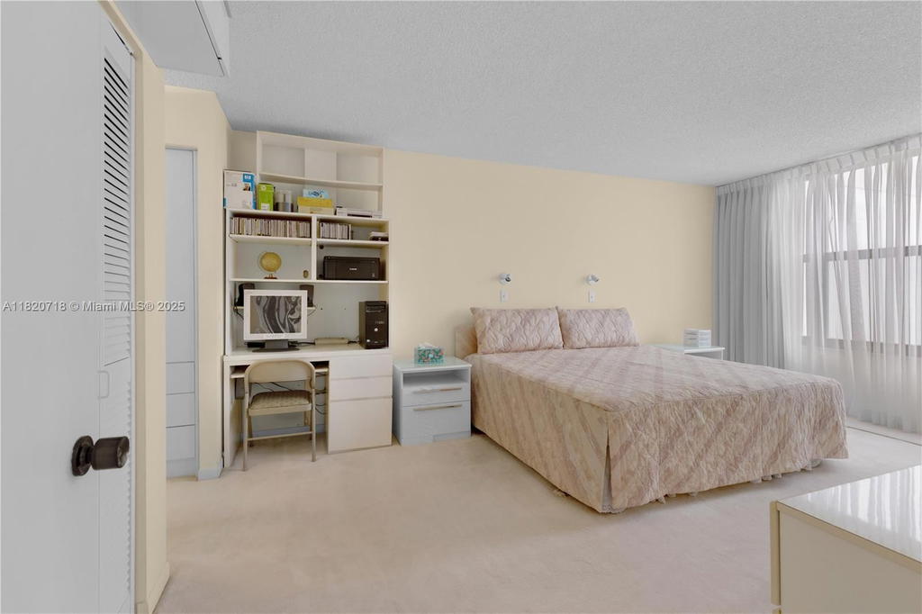 Real estate property located at 2500 PARKVIEW DRIVE #1717, Broward, Olympus Condo, Hallandale Beach, FL