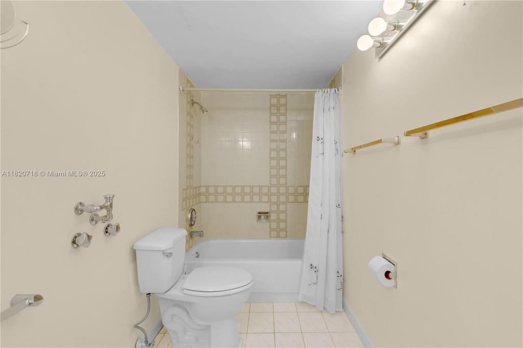 Real estate property located at 2500 PARKVIEW DRIVE #1717, Broward, Olympus Condo, Hallandale Beach, FL
