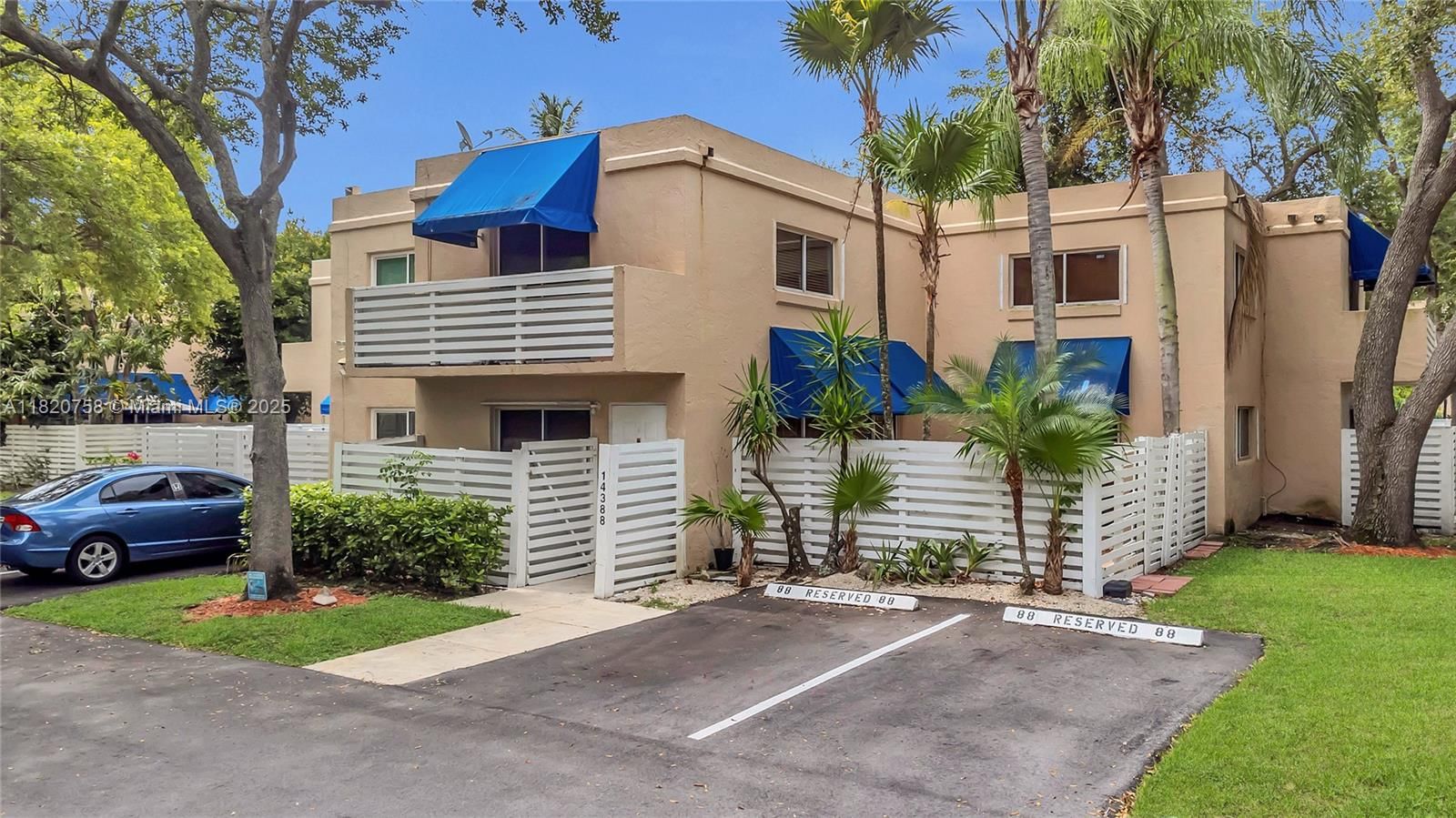 Real estate property located at 14388 96th Ln, Miami-dade, Kendall Center, Miami, FL